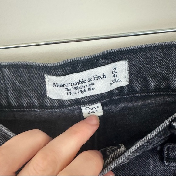 Abercrombie & Fitch | Gray The 90’s Straight Ultra High Rise with Slit Jeans 4R - Picture 4 of 7